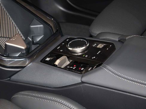 Used 2025 BMW X3 xDrive30i image 12