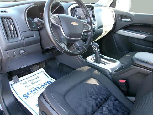 Used 2022 Chevrolet Colorado LT w/ Fleet Safety Package RWD image 11