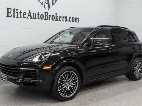 Used 2023 Porsche Cayenne Platinum Edition AWD/4WD image 41