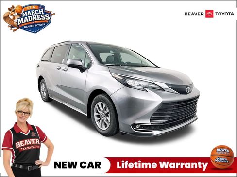 New 2026 Toyota Sienna XLE image 1