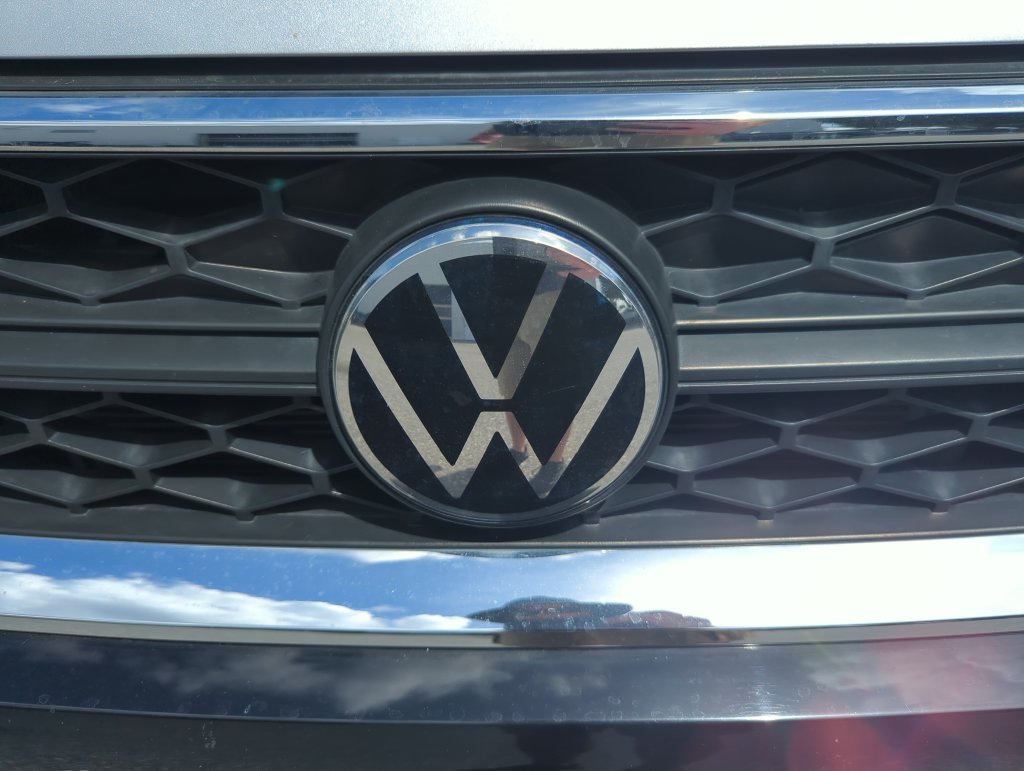 Used 2022 Volkswagen Taos SE FWD image 6