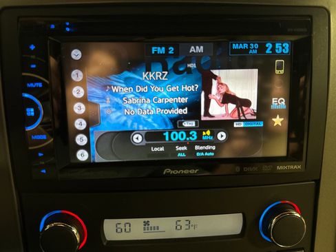 Used 2006 Chevrolet Corvette Coupe w/ Preferred Equipment Group image 20