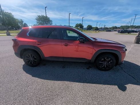 Used 2025 MAZDA CX-50 AWD 2.5 S w/ Premium Package image 2