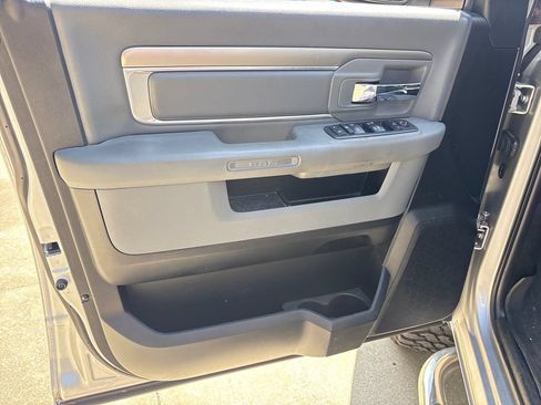 Used 2019 RAM 1500 Big Horn AWD/4WD image 16