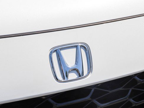 Used 2024 Honda HR-V EX-L image 4
