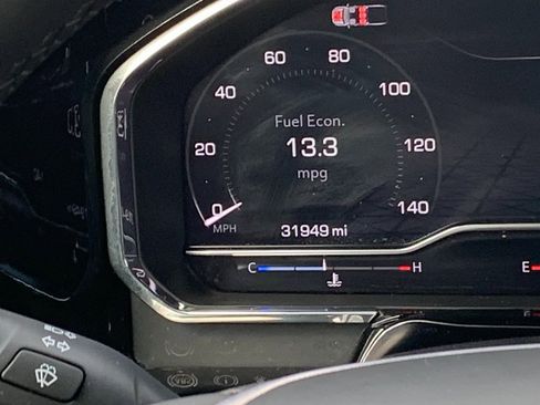 Used 2025 GMC Sierra 1500 SLT image 10