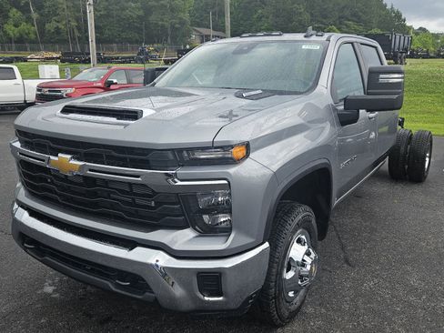 New 2026 Chevrolet Silverado 3500 LT AWD/4WD image 5