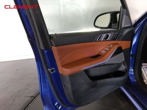 Used 2023 BMW X7 M60i image 27