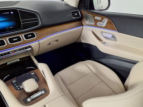 Certified 2022 Mercedes-Benz GLS 450 4MATIC image 26