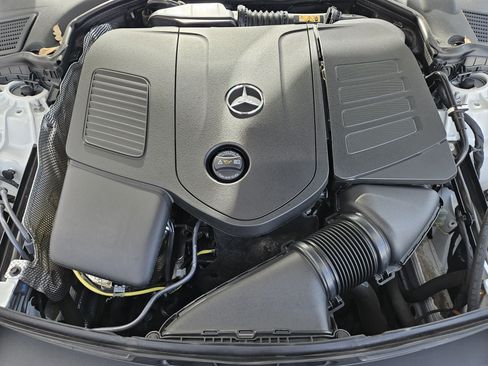 Certified 2025 Mercedes-Benz C 300 Sedan image 32