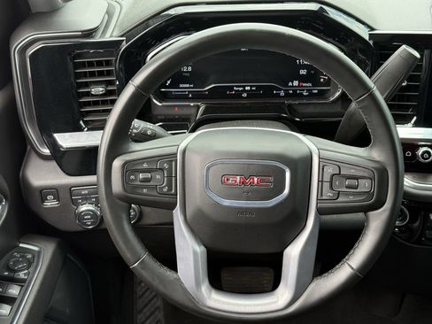 Used 2025 GMC Sierra 1500 SLT AWD/4WD image 12