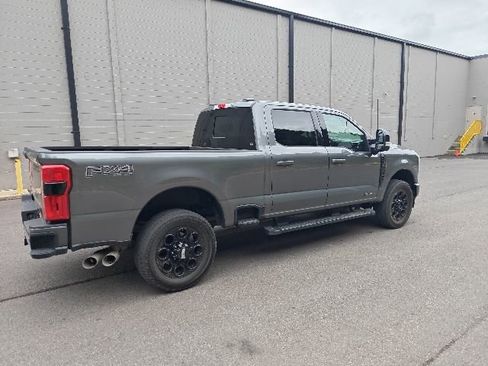 Used 2024 Ford F350 Lariat w/ Lariat Ultimate Package AWD/4WD image 3