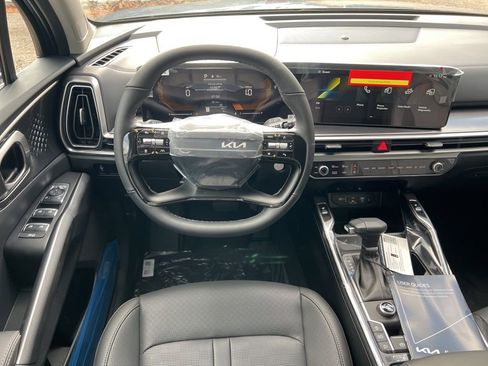 New 2026 Kia Sorento S w/ S Panoramic Sunroof Package image 10