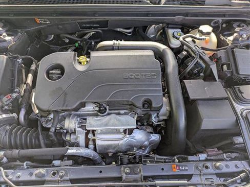 Used 2022 Chevrolet Malibu RS image 21