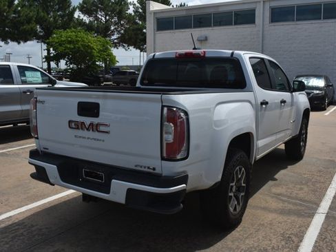 Used 2022 GMC Canyon AT4 w/ Trailering Package AWD/4WD image 4