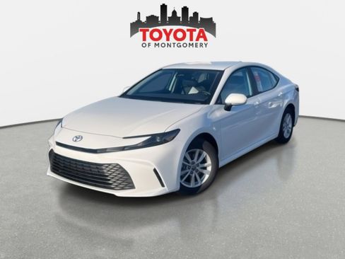 New 2026 Toyota Camry LE FWD image 2