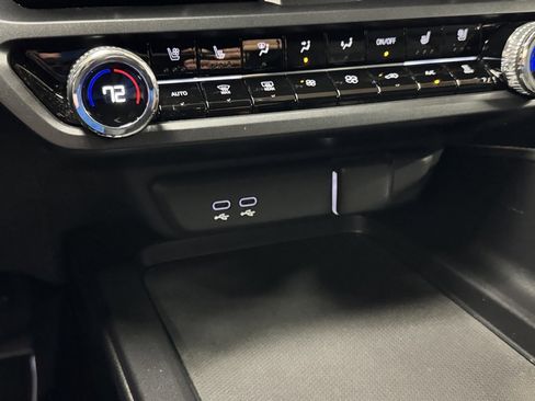 Used 2024 Acura ZDX A-Spec image 29