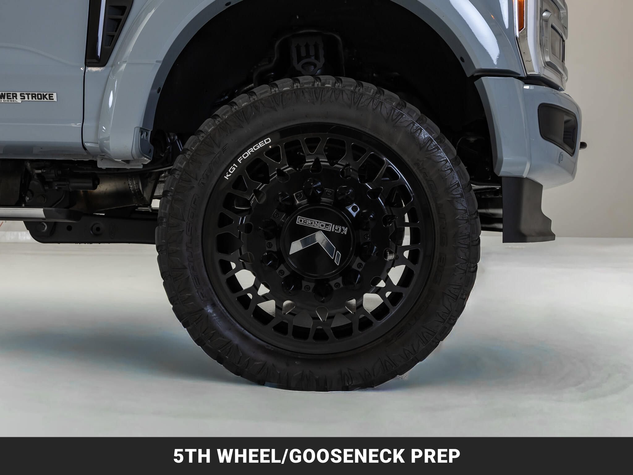 Used 2025 Ford F450 Platinum AWD/4WD image 11
