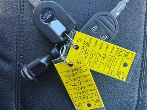 Used 2014 Ford F150 Platinum image 12