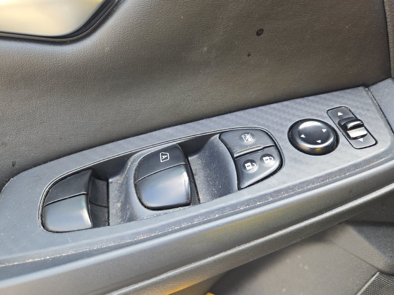 Used 2024 Nissan Sentra SV w/ All-Weather Package FWD image 21