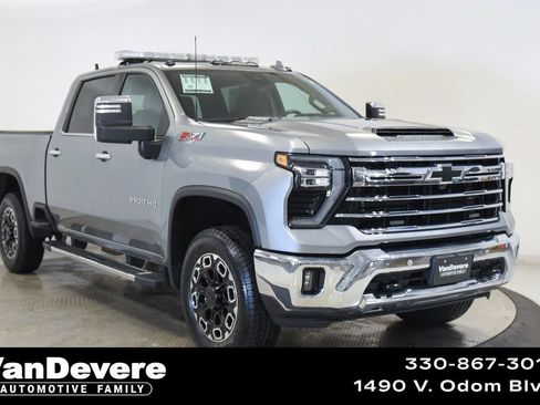 Used 2024 Chevrolet Silverado 3500 LTZ w/ LTZ Plus Package AWD/4WD image 1