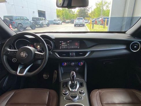 Used 2022 Alfa Romeo Stelvio Ti w/ Active Assist Plus Package image 17