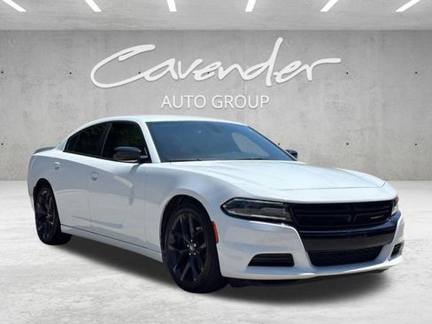 Used 2021 Dodge Charger SXT w/ Blacktop Package RWD image 2