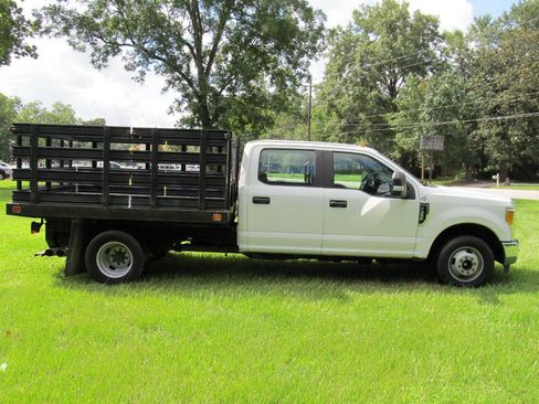 Used 2017 Ford F350 XL w/ Power Equipment Group image 7