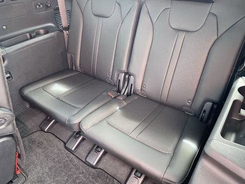 Used 2023 Kia Sorento SX image 24