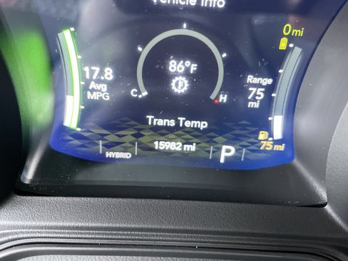 Used 2025 Jeep Wrangler Unlimited Sahara AWD/4WD image 22