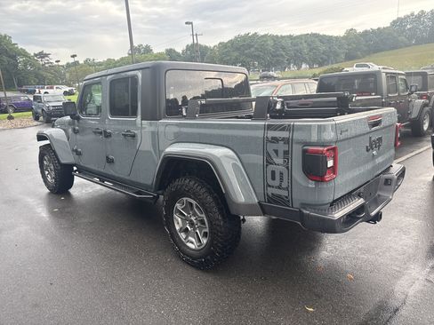 Used 2024 Jeep Gladiator Sport AWD/4WD image 6
