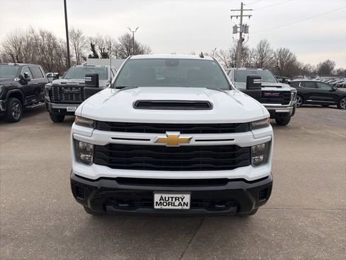 New 2026 Chevrolet Silverado 2500 Custom w/ Custom Convenience Package image 9