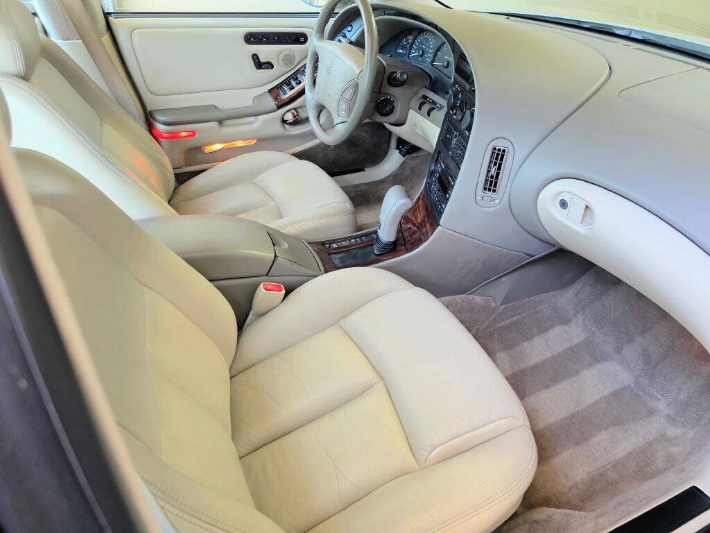 Used 1997 Oldsmobile Aurora FWD image 15
