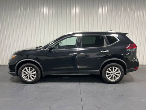 Used 2019 Nissan Rogue SV image 17