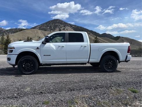 New 2026 RAM 3500 Limited AWD/4WD image 15