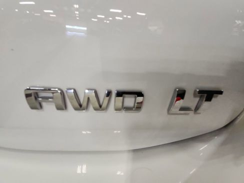 Certified 2024 Chevrolet Equinox LT w/ LPO, Floor Liner Package image 36