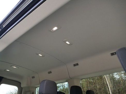 Used 2025 Ford Transit 350 XLT image 27