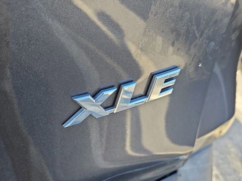 Used 2021 Toyota RAV4 XLE image 37