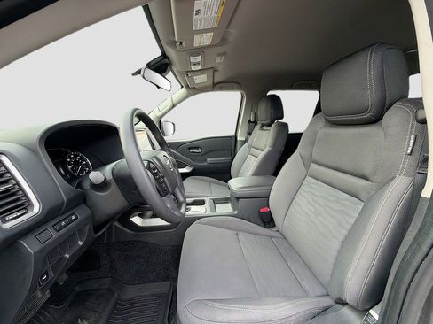 Used 2023 Nissan Frontier SV image 19