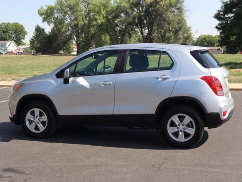 Used 2018 Chevrolet Trax LS AWD/4WD image 8