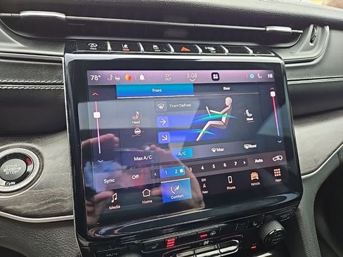 Used 2021 Jeep Grand Cherokee L Limited image 30