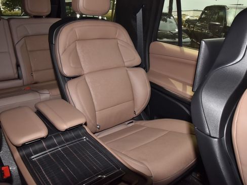 New 2026 Lincoln Navigator L Black Label AWD/4WD image 24