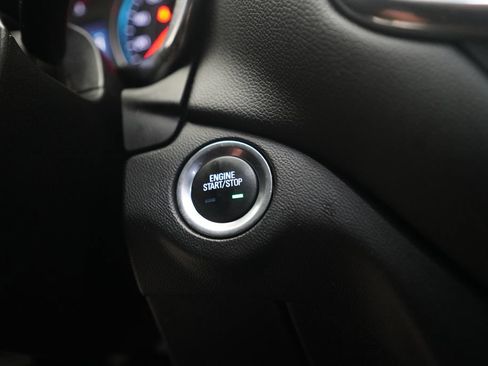 Used 2020 Chevrolet Equinox LT w/ Driver Convenience Package FWD image 31