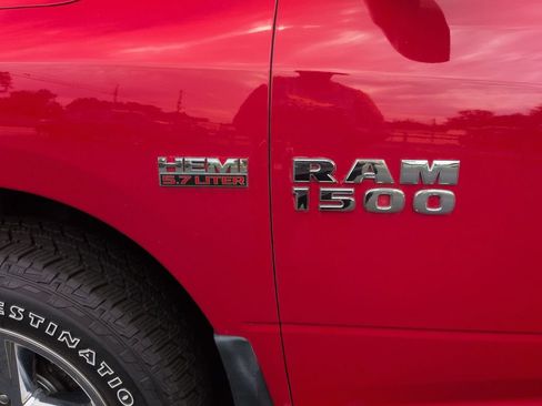 Used 2018 RAM 1500 Express w/ Express Value Package AWD/4WD image 31