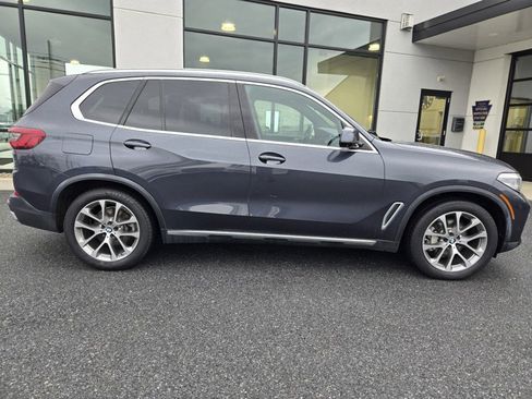 Used 2019 BMW X5 xDrive40i w/ Convenience Package image 2