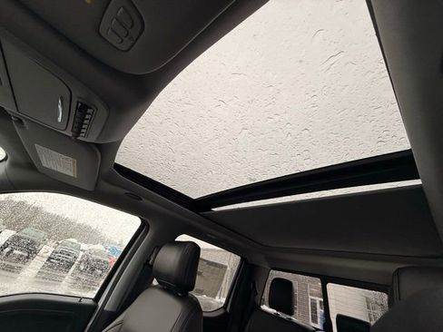 New 2025 Ford F350 Lariat w/ Lariat Ultimate Package image 30