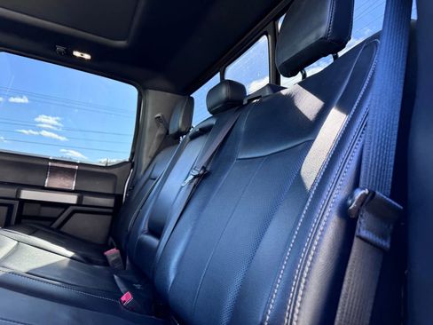 Used 2022 Ford F250 Lariat w/ Black Appearance Package image 28