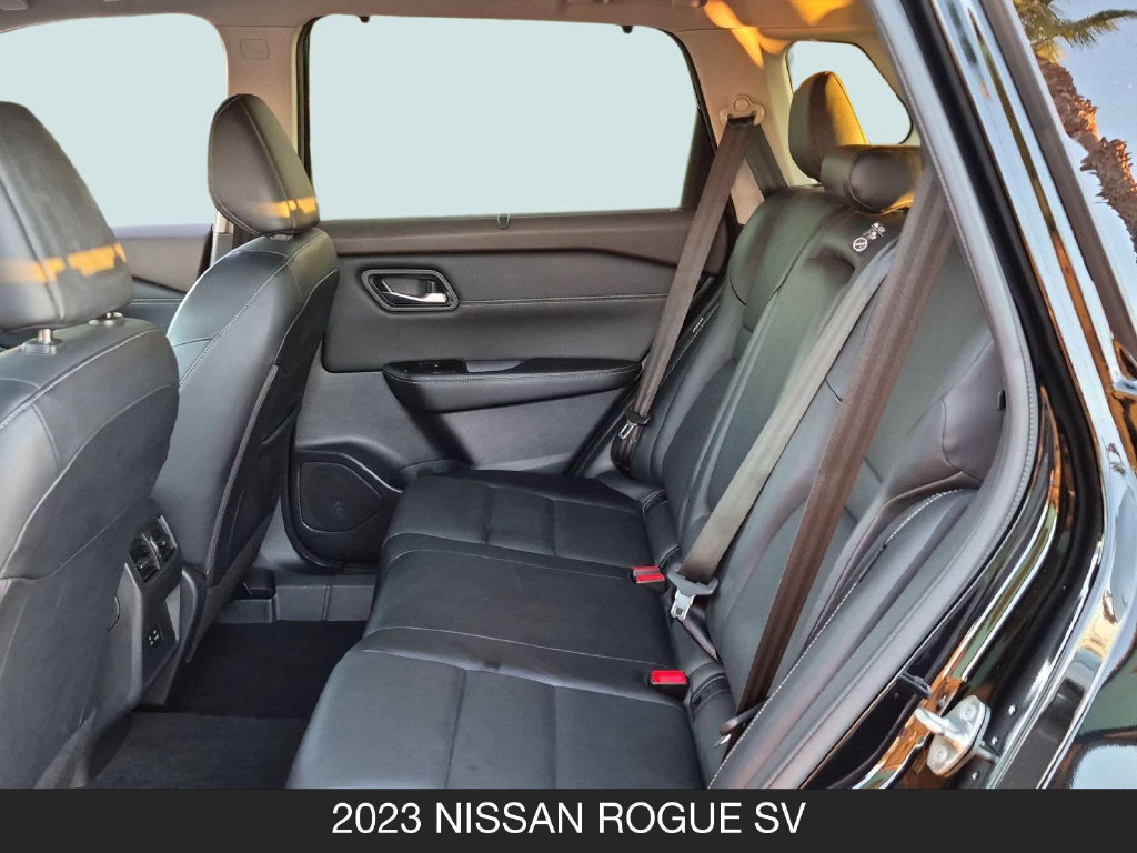 Certified 2023 Nissan Rogue SV w/ SV Premium B Package FWD image 17