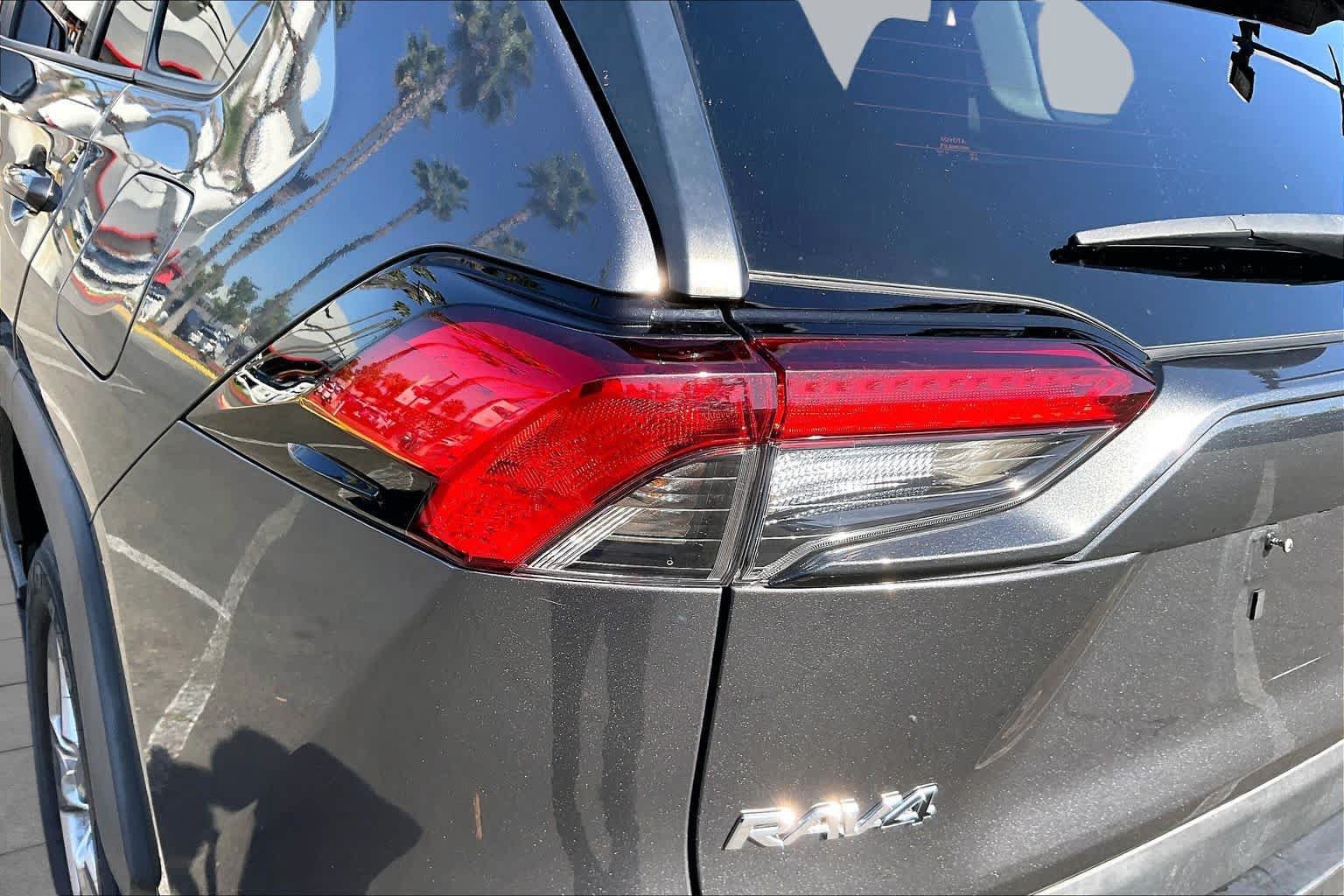 Certified 2022 Toyota RAV4 XLE w/ Convenience Package FWD image 28