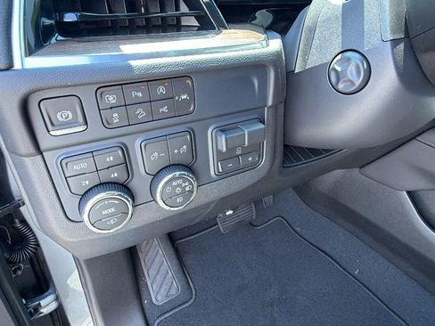 New 2026 Chevrolet Tahoe High Country AWD/4WD image 19